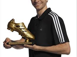 وأصبح مولر ثالث لاعب يصاب بكورونا بعد خافي مارتينيز وليون جوريتسكا الغائبان عن قائمة البافاري في مونديال الأندية. Ù…Ù‚Ø§Ø¨Ù„Ø© Ø®Ø§ØµØ© Ù…Ø¹ ØªÙˆÙ…Ø§Ø³ Ù…ÙˆÙ„Ø± Ù…Ù† Ø§Ù„Ø¬Ù…ÙŠÙ„ Ù‡Ø²Ù… Ø¯Ø§ÙÙŠØ¯ ÙÙŠØ§ ÙˆÙŠØ³Ù„ÙŠ Ø´Ù†Ø§ÙŠØ¯Ø± Ùˆ Ø¯ÙŠÙŠØ¬Ùˆ ÙÙˆØ±Ù„Ø§Ù† Ù„Ù„ÙÙˆØ² Ø¨Ø§Ù„Ø­Ø°Ø§Ø¡ Ø§Ù„Ø°Ù‡Ø¨ÙŠ Goal Com