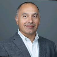 Noe Lara's Instagram, Twitter & Facebook