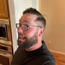 Would anyone be up for some warzone or team death match? Need some more  call of duty friends 😂🫶🏻