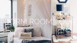 Decorating a small dorm room may seem like a challenge, but these tips will help you incorporate the right decor to make it feel like your own. College Room Decor Small Dorm Room Tour Nyu Gramercy Youtube