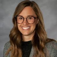 Taylor Bain's Instagram, Twitter & Facebook