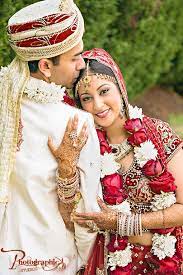 Pin By Radharani Torres On Indian Wedding Couples Indian Wedding Photography Couples Indian Wedding Bride Traditional Indian Wedding