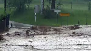 Erst wenn sie hier klicken, werden bilder und andere daten von drittanbietern nachgeladen. 150 Liter Regen Binnen Stunden Heftige Unwetter Uberfluten Sachsen N Tv De
