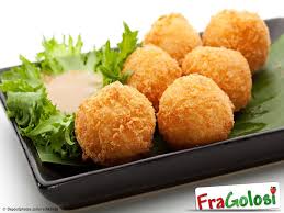 Supplì di riso piccoli bianco. Ricetta Mini Suppli Di Riso Con Mozzarella Ricette Di Fragolosi