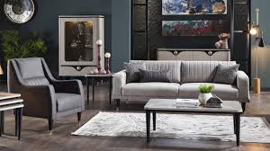 Kaliteli döşemelik kumaşlarda leke tutmama, ateşe dayanıklılık ve her türlü temizlik işlemine dayanıklılık aranıyor. Bellona Koltuk Takimi