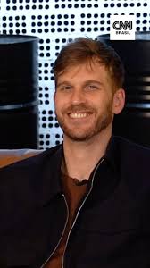 O que você faria se o seu namorado ainda dividisse a conta de streaming com  a ex? E pior! Se a Alexa te chamasse pelo nome dela?, Os humoristas  @paulcabannes_ e @osvaldobarrosoficial ouviram esse ...