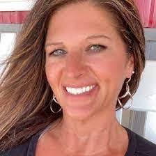 Lisa Wiginton's Instagram, Twitter & Facebook