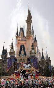 Последние твиты от disneyland resort (@disneyland). Cool Things About The Different Disney World Castles Around The World