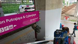 Laluan sepanjang 46.1 km ini ialah sistem transit aliran deras tanpa pemandu automatik sepenuhnya ketiga terpanjang di dunia yang menggunakan pergerakan tujahan kuasa magnet, di belakang skytrain di vancouver, kanada (49.5 km) dan lille metro val di lille, perancis (32 km). Banding Harga Sebelum Nak Park Kereta Ke Klia Nhazla Fikri