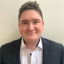 Justin Pilgrim's Instagram, Twitter & Facebook