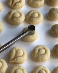 Aylinintarifleri Serbetli Tatli Denilince Aklima Direk Karamel Lezzeti Geliyor Denemenizi Tavsiye Ederim Hanimlar Cookie Recipes Food Yummy Food Dessert