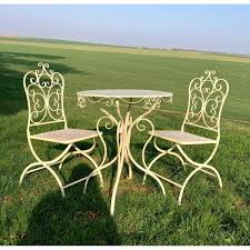 ✅ garantie de 2 à 5 ans ! Salon De Jardin Suzette 2 Personnes Salon De The Rond Bistrot 1 Table 2 Chaises En Fer Patine Vanille Reves De Jardins