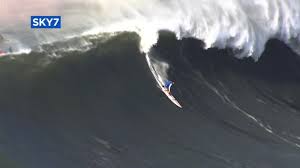 Located 2 miles from pillar point harbor, just north of the town of half moon bay at the village of princeton by the sea, mavericks has waves that crest up to 25 feet. Video Surfers Catch Big Waves At Mavericks In Half Moon Bay Abc7 San Francisco