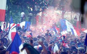 Thauvin s'enflamme pour son retour en bleu ! Les Bleus Champions Du Monde Le Fil De La Soiree De Folie En France Le Parisien