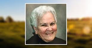 Jeanette Hopper's Instagram, Twitter & Facebook