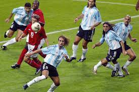 La selección argentina y la de colombia se enfrentan por la octava fecha de la clasificación de la conmebol para la copa mundial de fútbol de 2022, que se disputará en qatar.el encuentro se juega en el estadio metropolitano roberto meléndez de barranquilla. De Vuelta En La Historia La Ultima Vez Que Suecia Hizo De Verdugo Ante Un Campeon Del Mundo