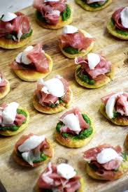 Aperitif Dinatoire Les Meilleures Idees Pour Epater Vos Convives En 2020 Recettes De Cuisine Recette Apero Dinatoire Recette Aperitif Dinatoire