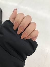 Almond Nails Shape See What Classic And A Couple Not So Classic Shades Are Trending This Season Almond Acrylic Nails Almond Nails Designs Long Almond Nails