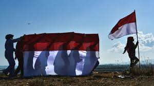 Dari pihak kerajaan pula, keprihatinan kerajaan dalam memberi keutamaan kepada intipati malaysia prihatin dipilih sempena bulan kebangsaan dan hari malaysia 2020 adalah. Hut Ri Peringatan Kemerdekaan Indonesia Dalam Rangkaian Foto Bbc News Indonesia