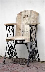 Sewing Machine Chair In 2020 Sewing Table Upcycled Home Decor Diy Furniture