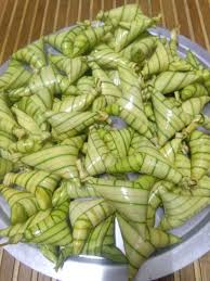 Resepi mee rebus yang pasti sedap, rahsia kepekatan dan kemanisan kuah mee rebus ini terletak pada ubi keledek yang direbus. Pre Order Ketupat Palas Frozen Ketupat Palas Kluang Facebook