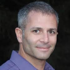 Leonor Morrow's Instagram, Twitter & Facebook