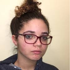 Adele Horton's Instagram, Twitter & Facebook