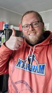 Melissa Sweatt's Instagram, Twitter & Facebook