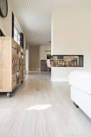 tegelfloor breda project met houtlook tegels en mozaiek in den hout thuis tegels vloertegels