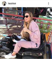 Nasce il terzo figlio di francesco totti e ilary blasi, alle 19 e 15 la showgirl ha dato alla luce isabel. Ilary Blasi Instagram Splendida Foto Con La Figlia Isabel Il Commento Di Francesco Totti Fa Impazzire I Fan Urbanpost