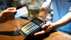 How Using Cash Back Cards For Everyday Expenses Can Help You Save