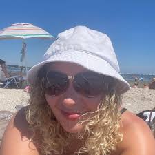 Waterbury native Tracee Beazer Barrett is now playing the role of Bulda in  "Frozen