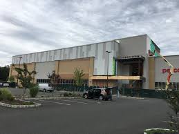 None listed (see when people check in) people tend to check in during these times: Seven New Nyc Movie Theaters To Open In 2019