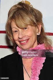 Actor Roy Abramsohn and actress Betsy Gardner arrive at the premiere...  News Photo