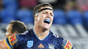 The gold coast titans welcome the sydney roosters to cbus super stadium for round 18 of the nrl. Jdtdvirwvt3czm