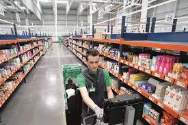Mercadona supera en rentabilidad a los gigantes de la distribución mundial  - elEconomista.es