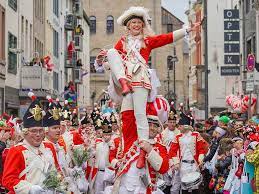 Für ihrefeld uns veedel und startet am 25. Rosenmontagszug 2020 In Koln Alle Infos Zur Strecke Gruppen Und Mehr