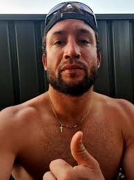 Hi! I'm Denis an Italian guy from Sardinia, I'm 22 Years old, and i will  arrive in Queenstown