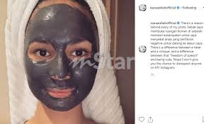 Drama ini memulakan tayangan perdana menerusi slot tiara di astro prima dan astro prima hd dari 19 februari 2019 hingga 8 julai 2019 menggantikan selafaz. Ada Sebab Izara Aishah Muat Naik Foto Kartun Wanita Tak Berhijab Dan Bertudung Labuh Hiburan Mstar