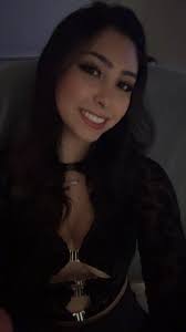 Hi girls!! I'm Olivia and im looking for a double (single is okay as well)  room from very late June to early July. I'm moving from Australia, so i'm  hoping to find