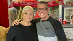 2020 is a good year to buy real estate or remodel her home. Jazz Gitti Im Video Interview Uber Falco Und Ihr Mitwirken Bei Drahdiwaberl Falco Net Alles Uber Falco