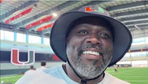 Happy 56th birthday to former University of Miami safety Hurlie Brown (#8).  Brown was part of a long pipeline of former UM players who came out of  Merritt Island High School in