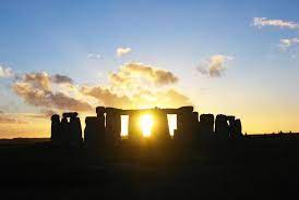 Solsticio de verano en el stonehengeinformativos telecinco. Visitar Stonehenge En El Solsticio De Verano 21 De Junio Viaje Organizado A Stonehenge El Dia Del Solsticio De Verano