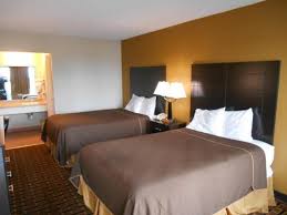 Most places accept cash and major credit cards. Super 7 Inn In Midland Tx 100 Reviews Price From 56 Planet Of Hotels