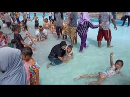 Kolam Ombak Dira Waterpark Kencong Jember Jawa Timur Youtube