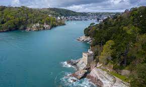 Author of meow te ching, diccionario oxford de medicina y ciencias del deporte, oxford dictionary of sports science and medicine, anglais américain , the big jiggety, the mass of brother michel, wörterbuch sportwissenschaft und sportmedizin, exploring the camel estuary. Exploring The Most Beautiful Estuaries In England From Norfolk To Cornwall Daily Mail Online