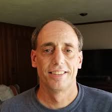 Boston Celtics Legend Antoine Walker visited Lowell today! He stopped by  the Moody Elementary School (see their page for photos of that visit) and  then came by the Reilly Elementary School along