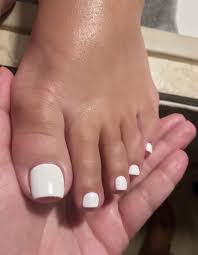 The nails, both on the fingers and toes, are meant to provide protection for the soft nail bed, reducing the risk of injury. Matching Coffin Nails And Toes White Novocom Top
