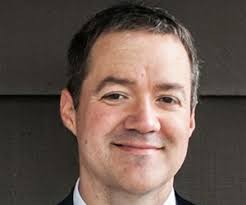 Grand Rapids library hires director