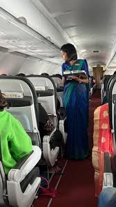 एयर होस्‍टेस बनने के लिए क्‍या होती है योग्‍यता? – TV9 Bharatvarsh